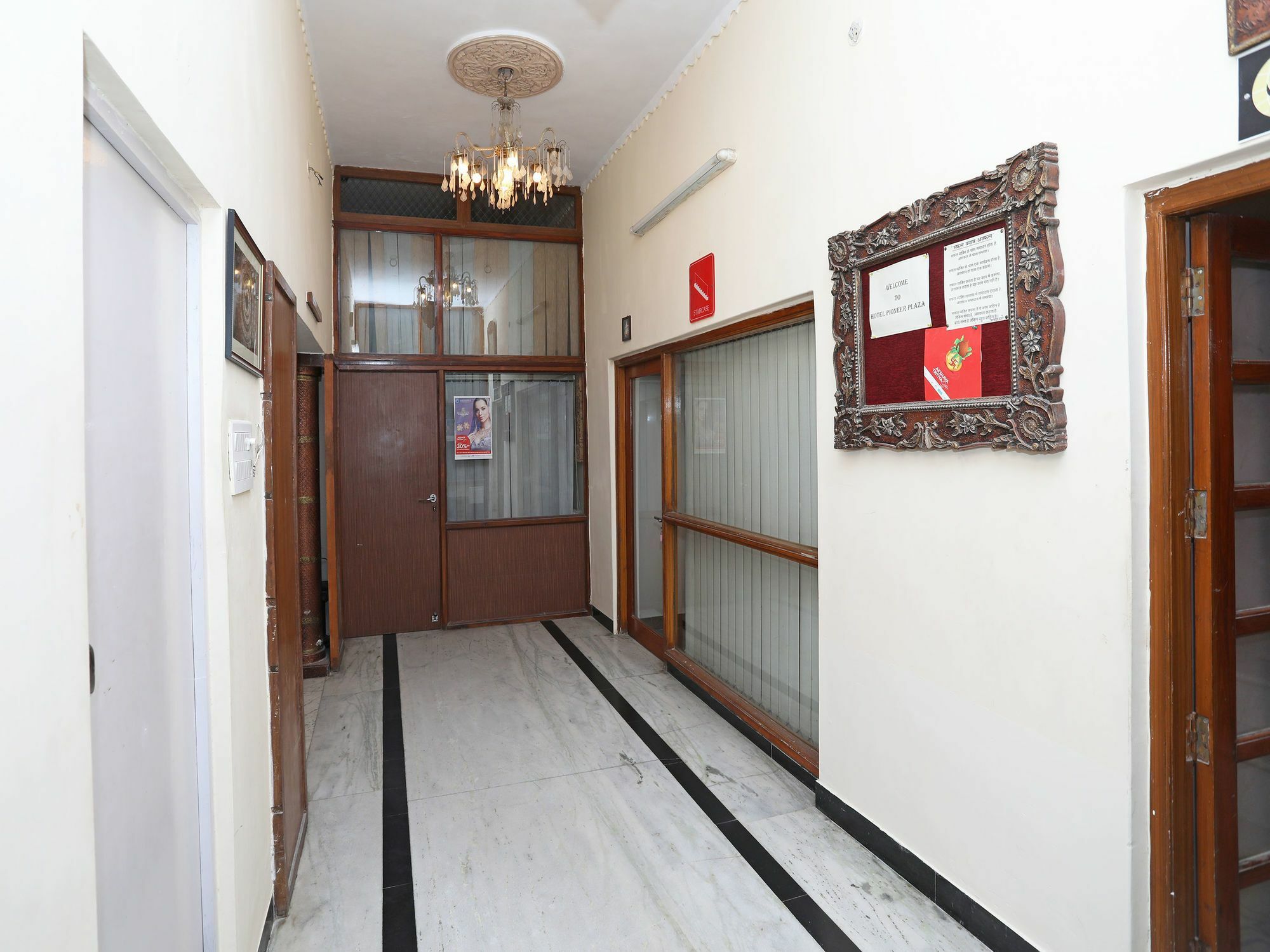 Oyo 9900 Hotel Pioneer Plaza Джодхпур Екстер'єр фото